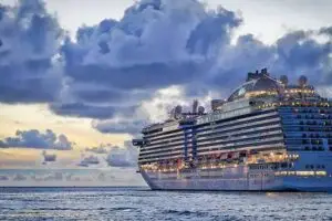 ocean cruises vs river cruises