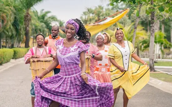 dancing-festival - Best Travel Agents in NJ - JJ Travel Associates Local women dancing at a festival