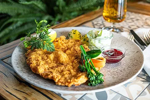 Culinary_Food_Wiener Schnitzel Delicious plate of wiener schnitzel
